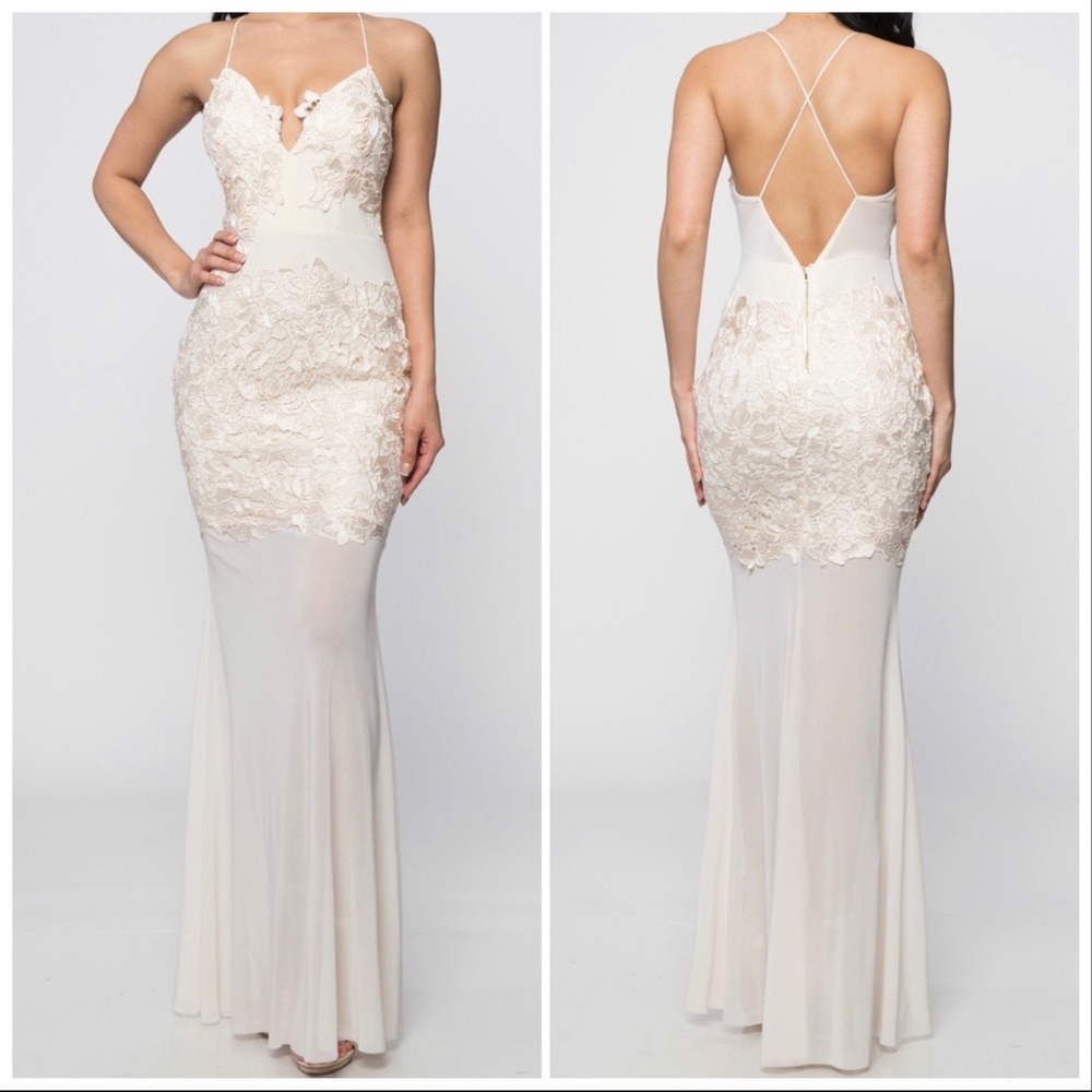 Looking Like A Million Bucks Lace Maxi Dress - Picture 4 of 8